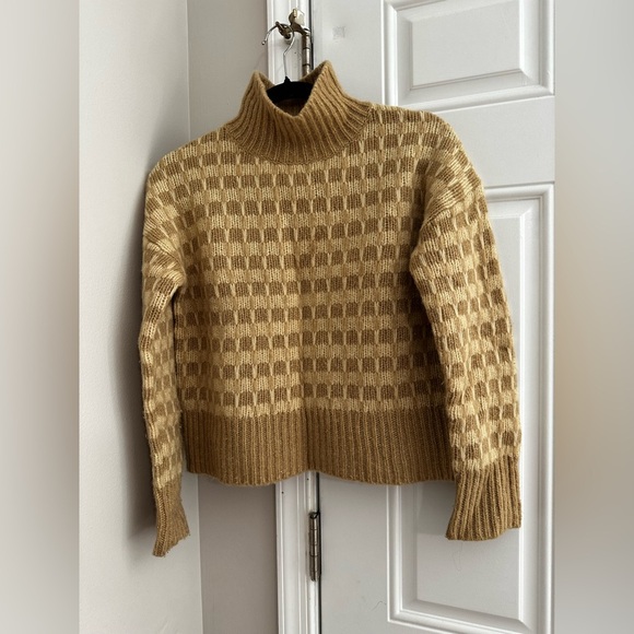 Everlane Tan Checkered Turtleneck Sweater - Picture 1 of 7
